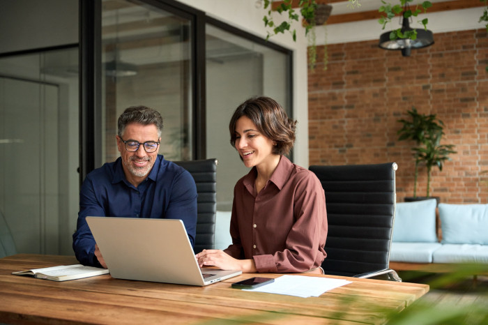 Male_and_female_colleague_together.jpg